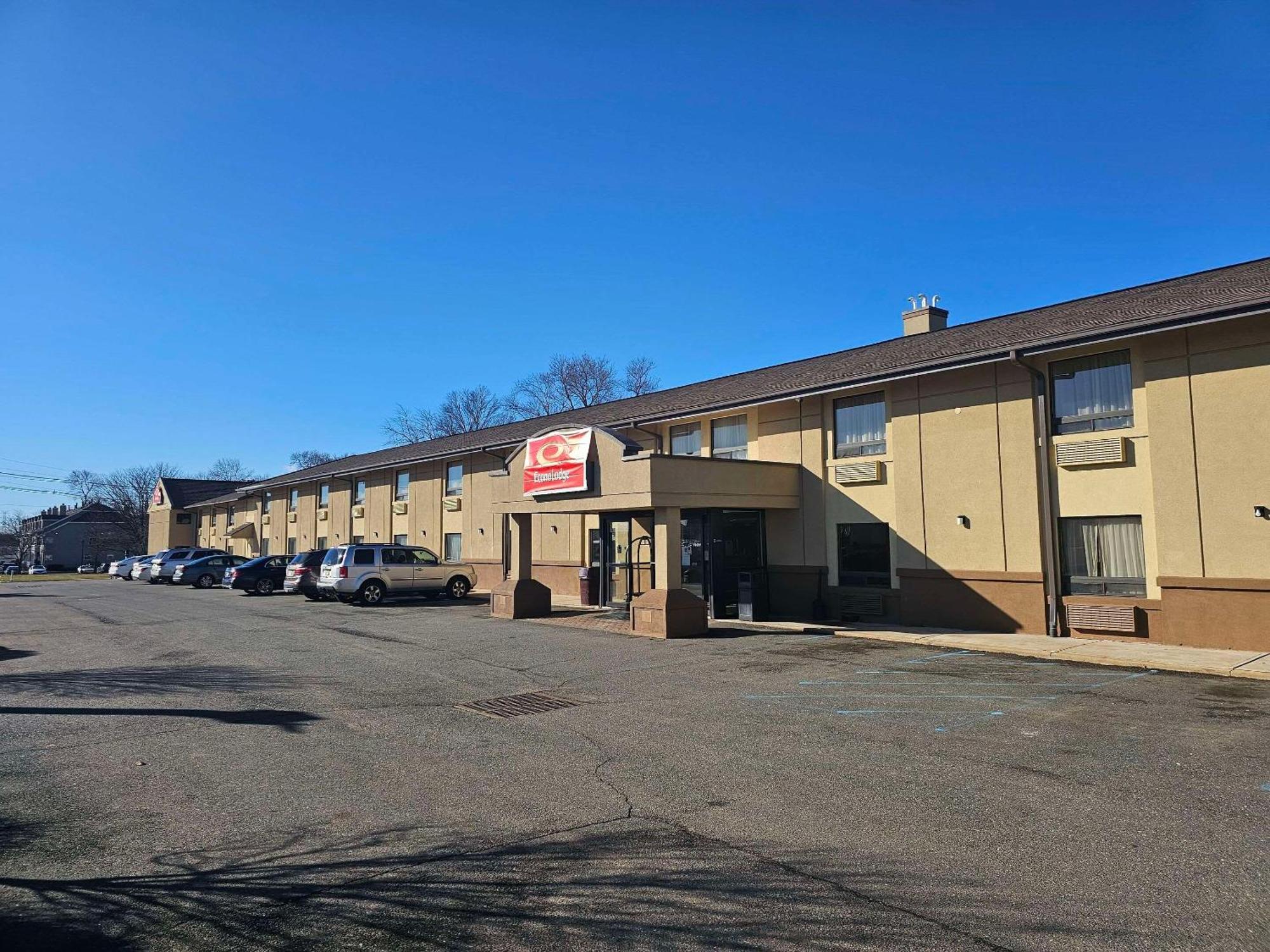 Econo Lodge Woodbridge Iselin Екстер'єр фото